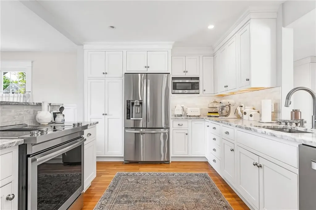 7 Florence Avenue Newport RI 02840