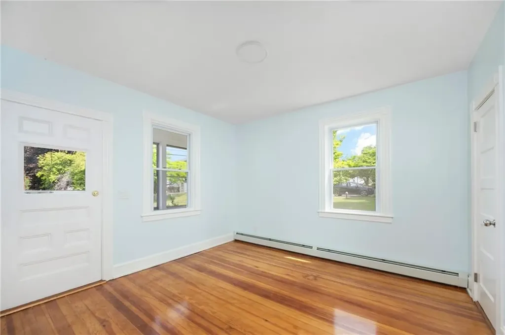 87 Lyman Avenue North Providence RI 02911