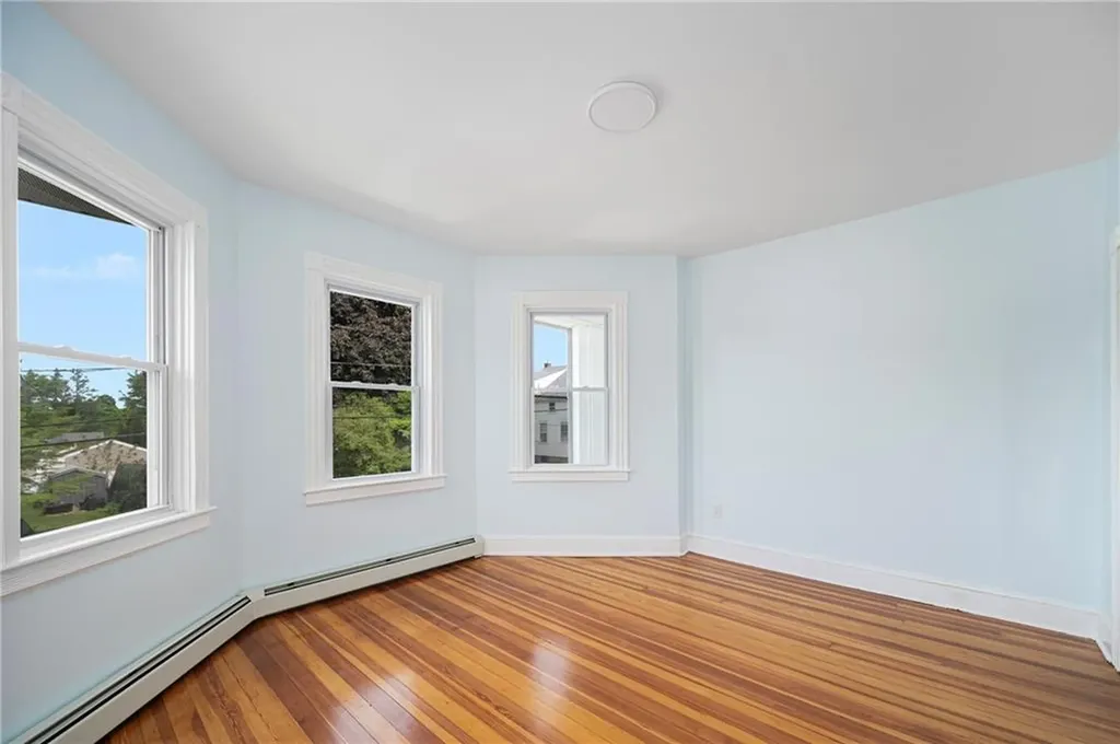 87 Lyman Avenue North Providence RI 02911
