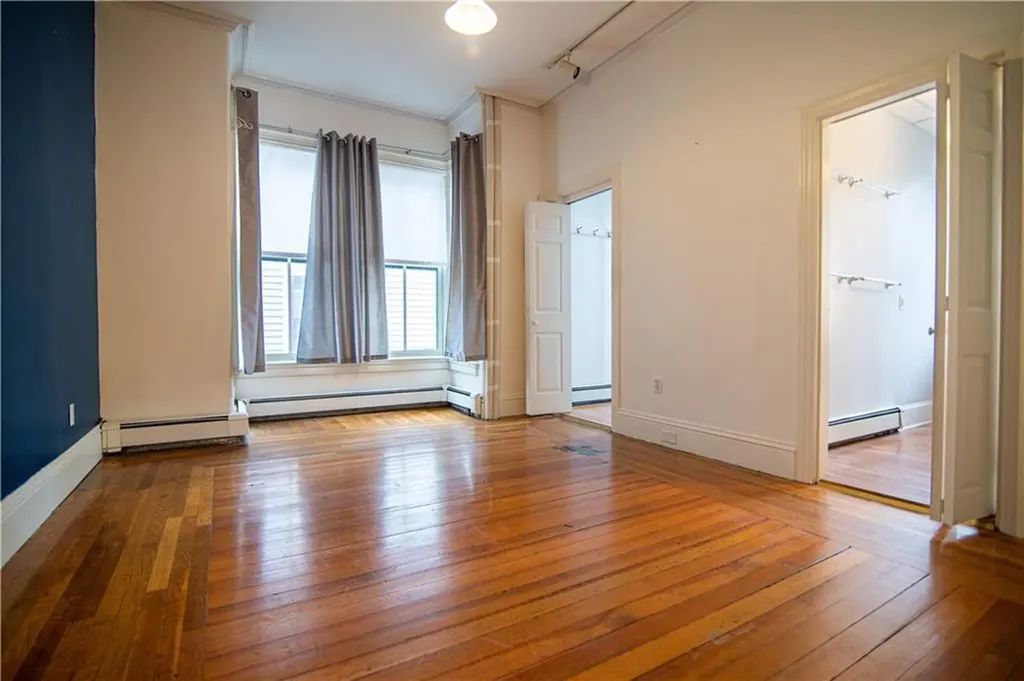 68 70 Dexter Street Providence RI 02909