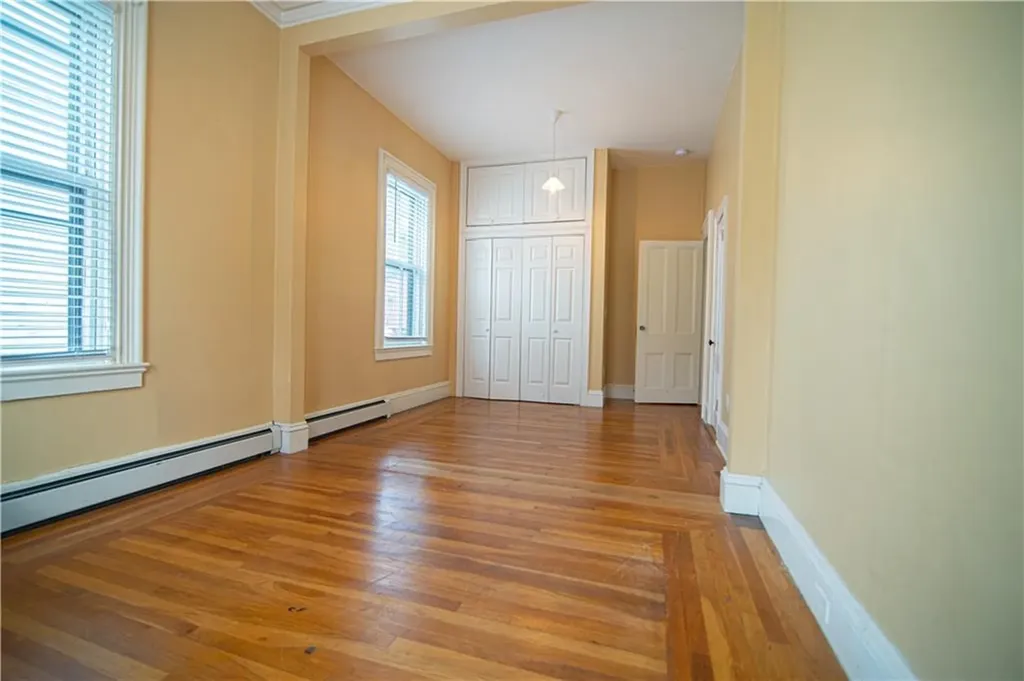 68 70 Dexter Street Providence RI 02909