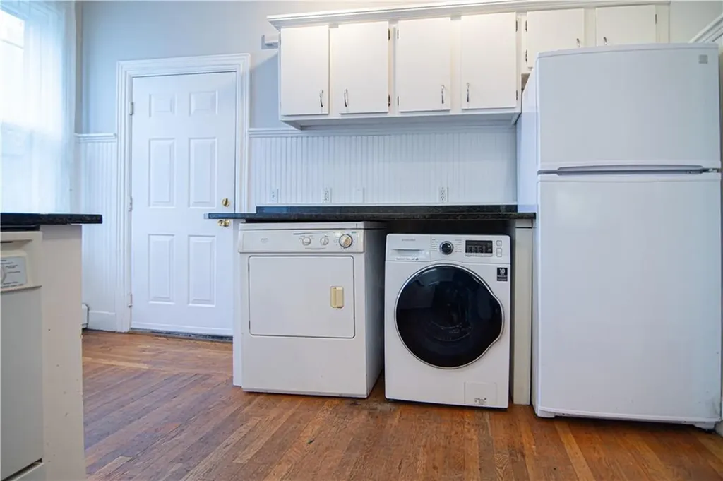 68 70 Dexter Street Providence RI 02909