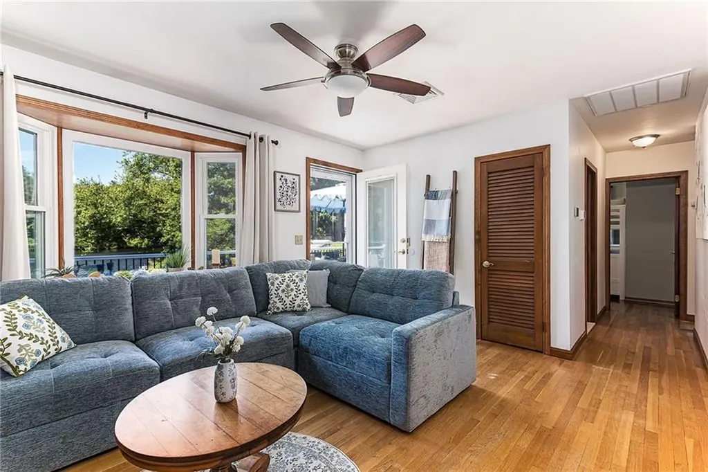 31 Sunset Drive Hopkinton RI 02832