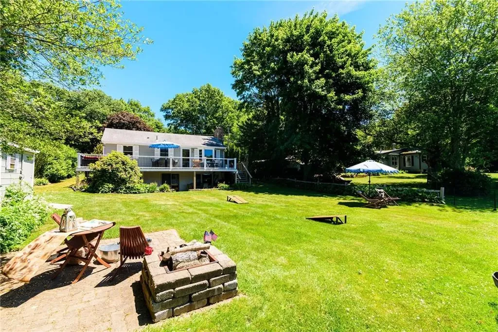 31 Sunset Drive Hopkinton RI 02832
