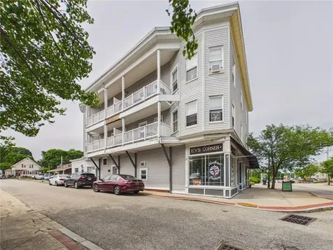1189 Main Street West Warwick RI 02893