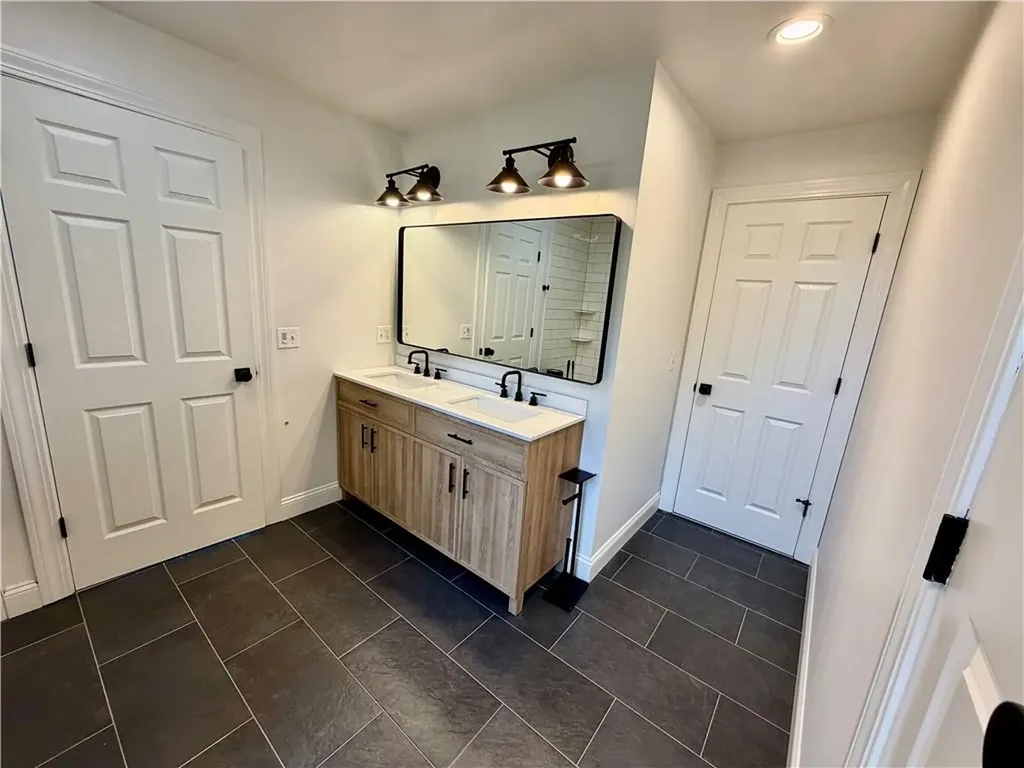 608 Wordens Pond Road South Kingstown RI 02879