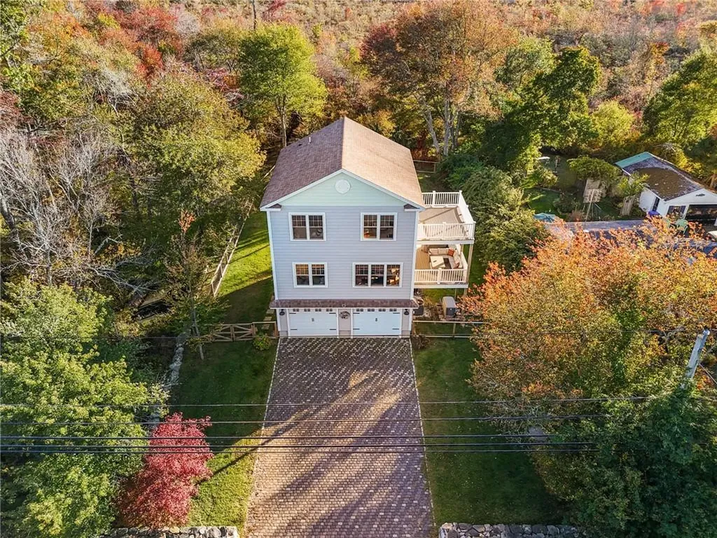608 Wordens Pond Road South Kingstown RI 02879