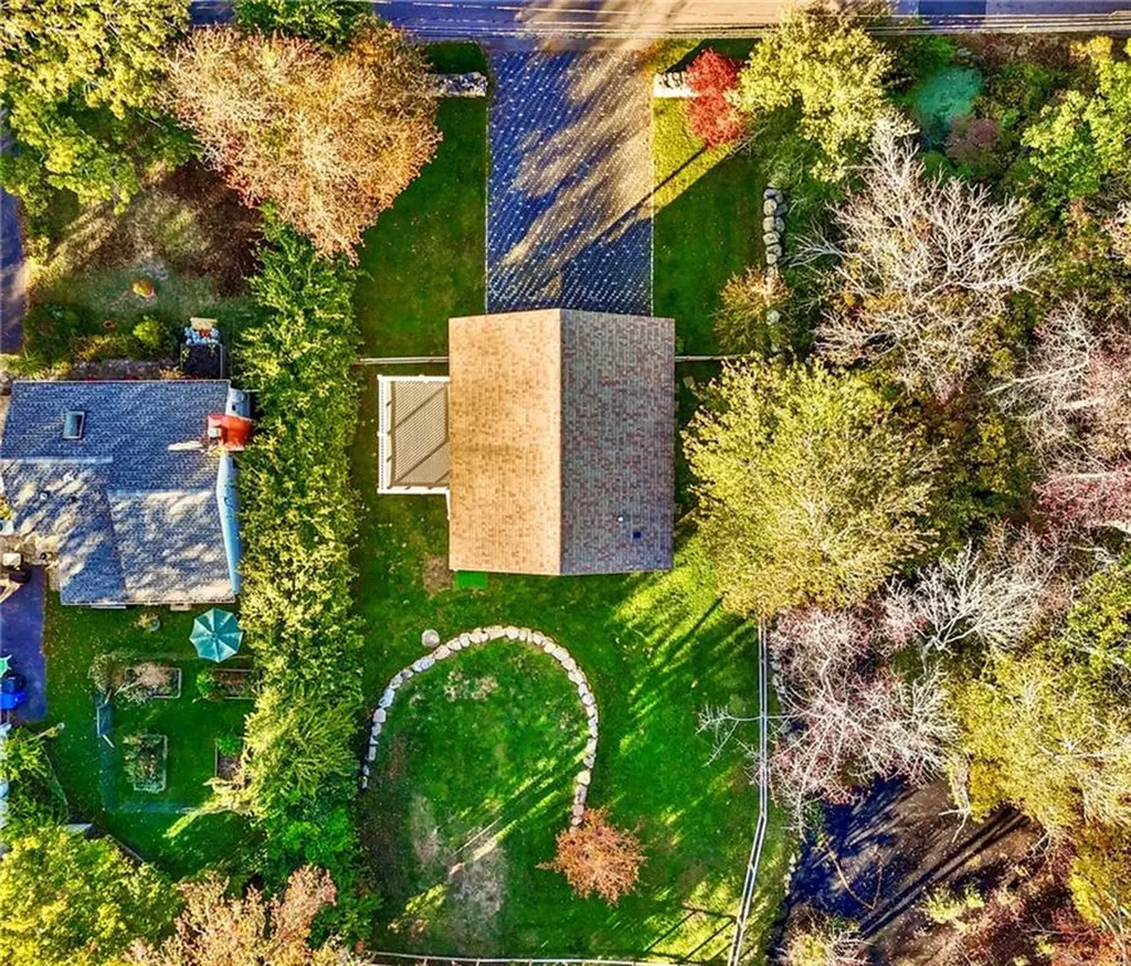 608 Wordens Pond Road South Kingstown RI 02879