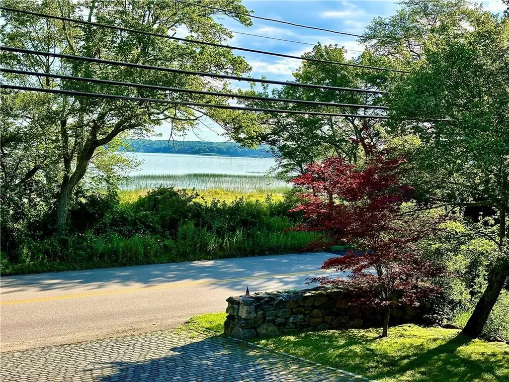 608 Wordens Pond Road South Kingstown RI 02879