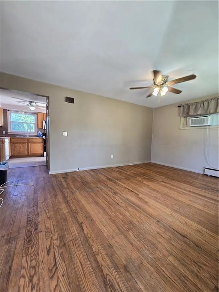 58 Hoyt Street Warwick RI 02886