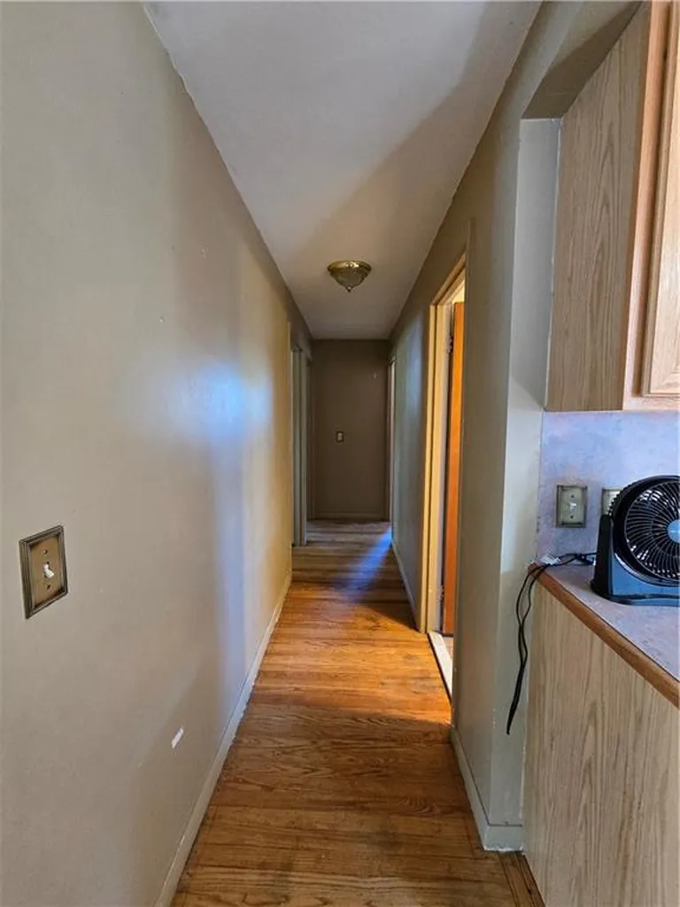 58 Hoyt Street Warwick RI 02886