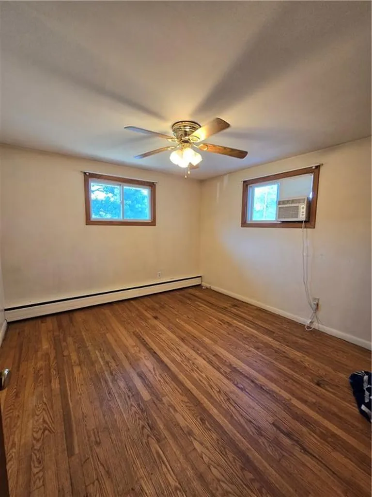 58 Hoyt Street Warwick RI 02886