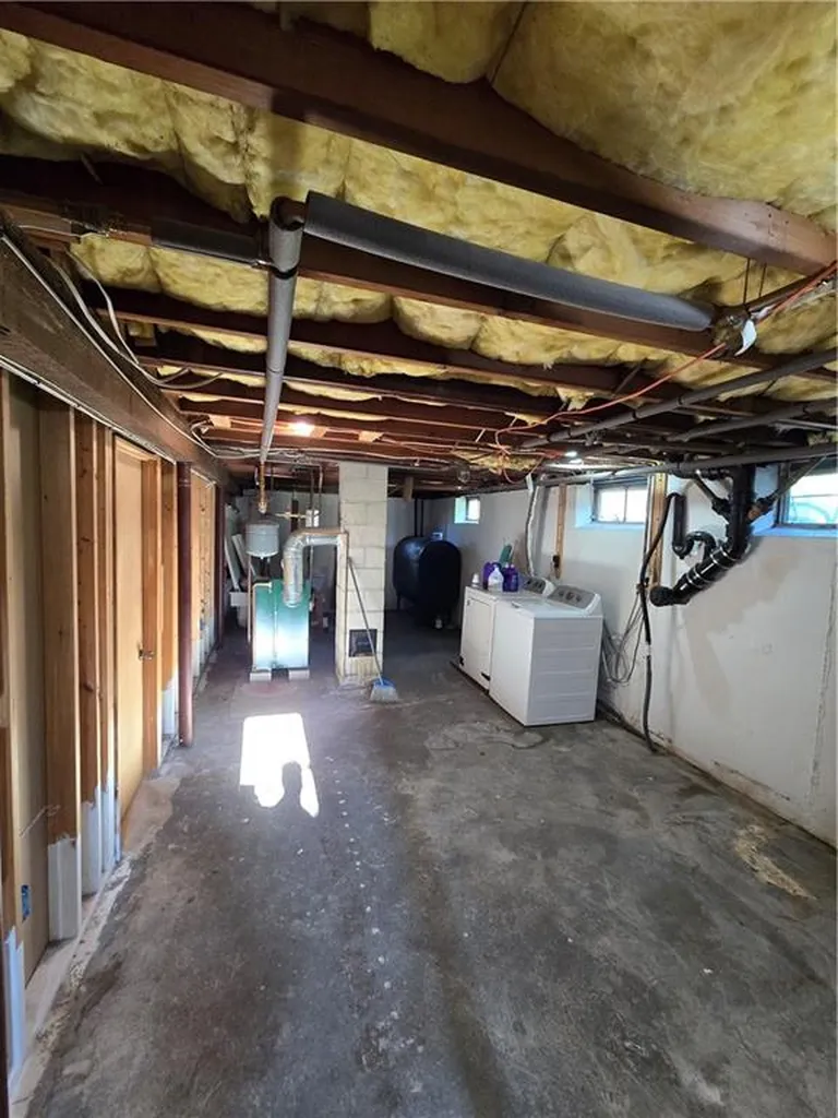 58 Hoyt Street Warwick RI 02886