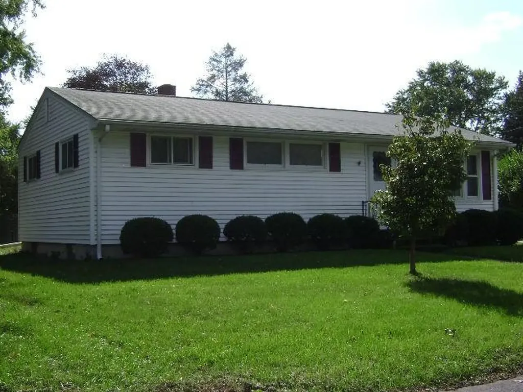 58 Hoyt Street Warwick RI 02886