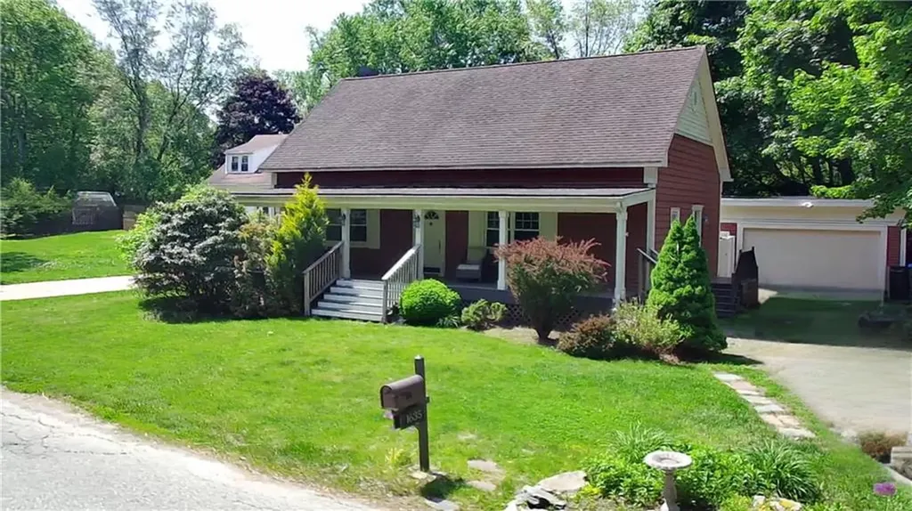 1635 Old Smithfield Road North Smithfield RI 02896