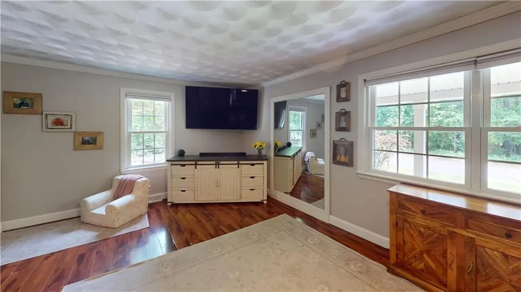 1635 Old Smithfield Road North Smithfield RI 02896