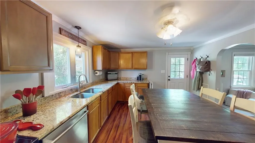 1635 Old Smithfield Road North Smithfield RI 02896