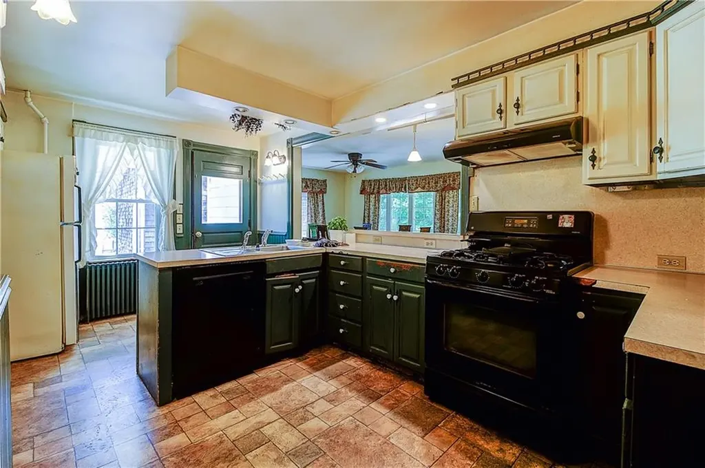 48 Brayton Road Smithfield RI 02917