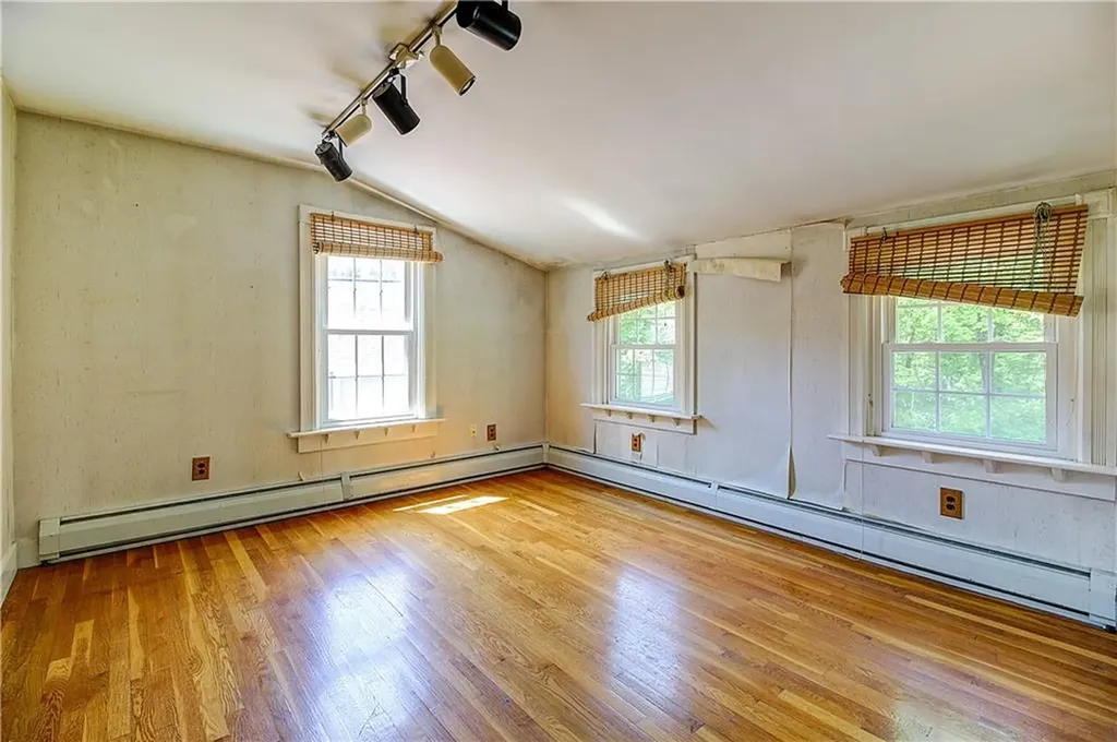 48 Brayton Road Smithfield RI 02917