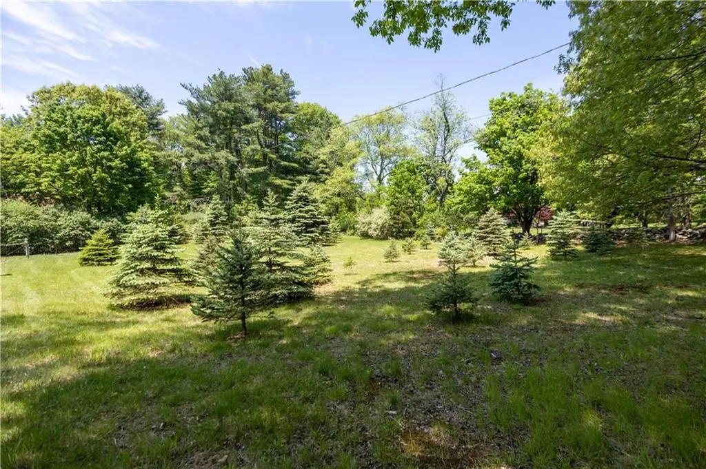 48 Brayton Road Smithfield RI 02917