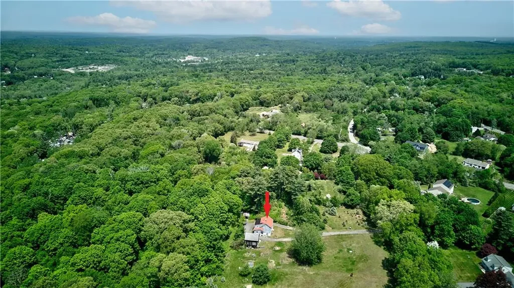 48 Brayton Road Smithfield RI 02917