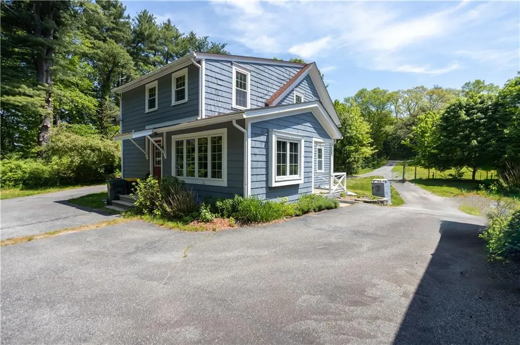 48 Brayton Road Smithfield RI 02917