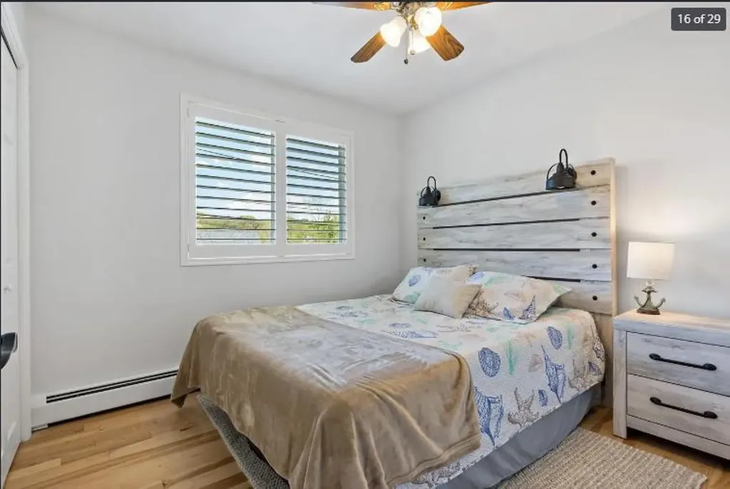 14 Lakeview Drive Narragansett RI 02882