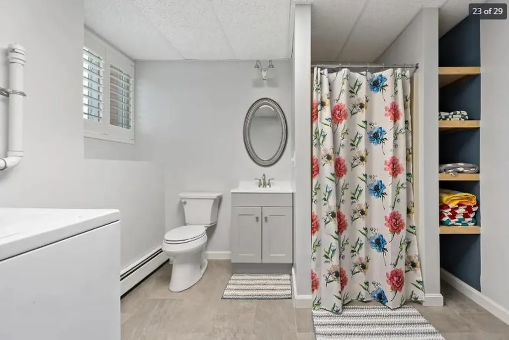 14 Lakeview Drive Narragansett RI 02882
