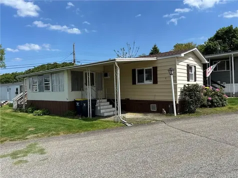 8 Thrid Street Portsmouth RI 02842