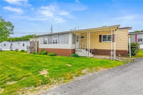 8 Thrid Street Portsmouth RI 02842