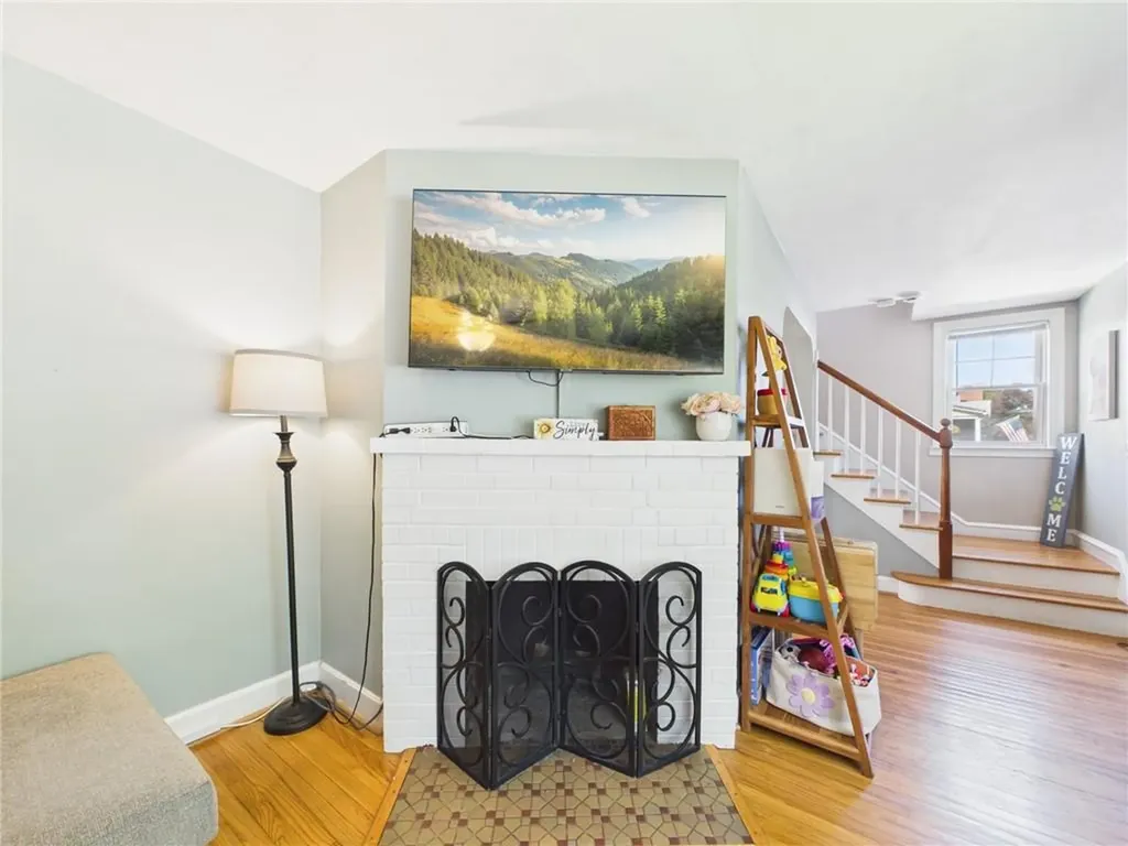 122 Gordon Avenue Warwick RI 02889