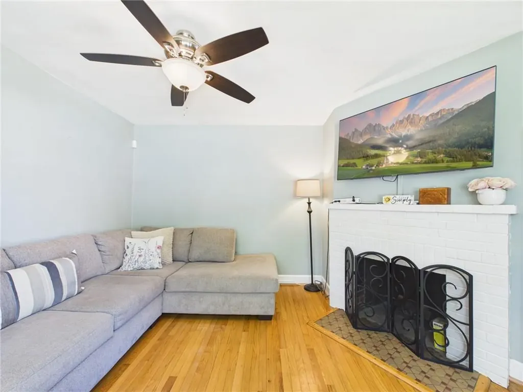 122 Gordon Avenue Warwick RI 02889