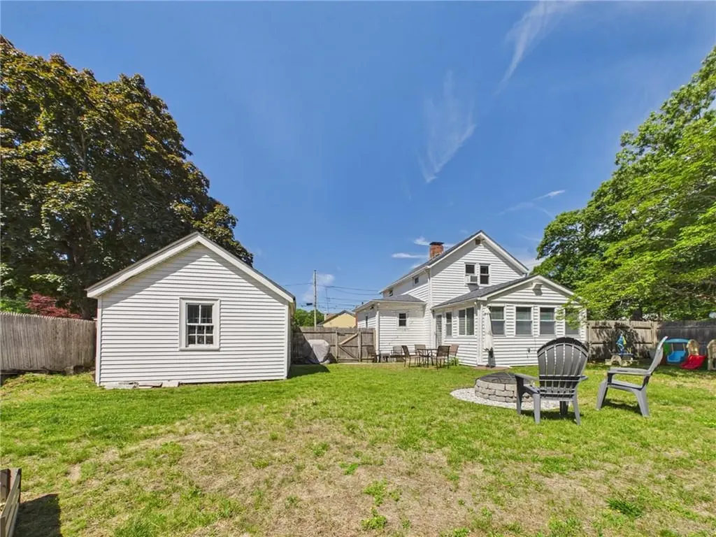 122 Gordon Avenue Warwick RI 02889