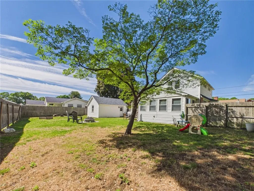 122 Gordon Avenue Warwick RI 02889