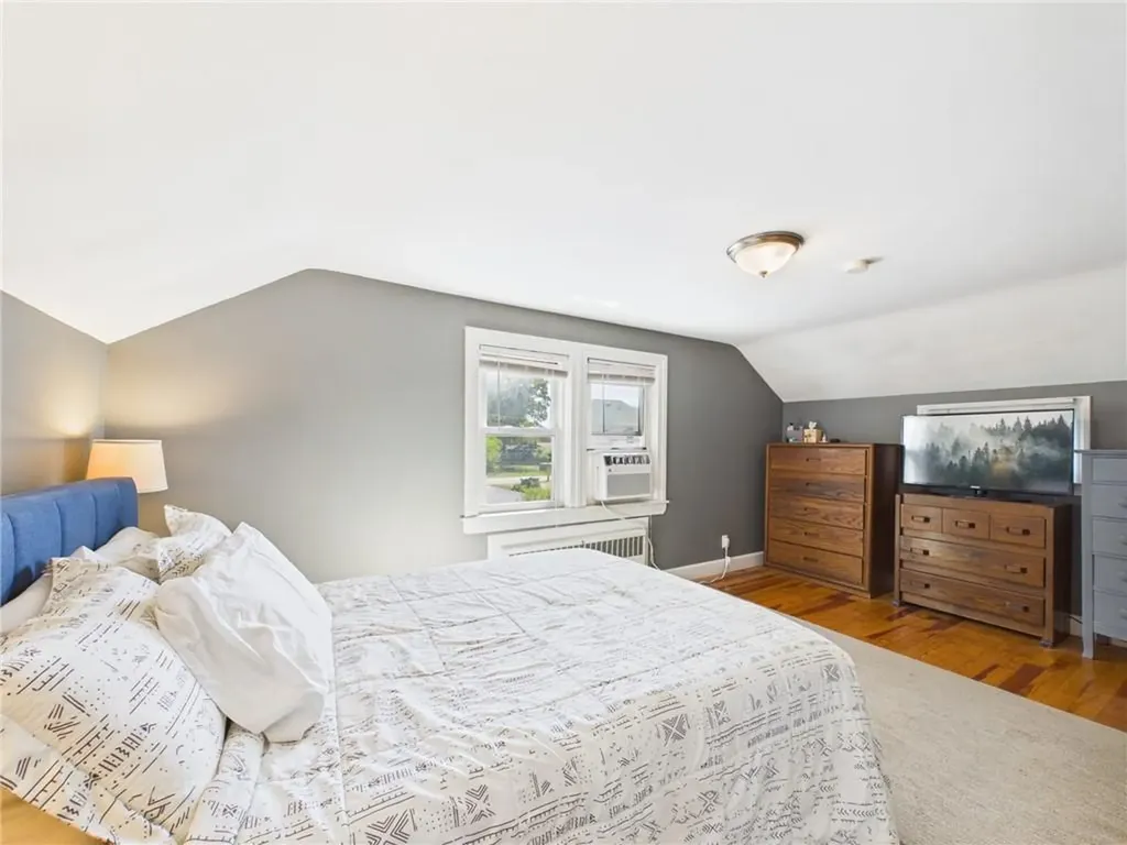 122 Gordon Avenue Warwick RI 02889