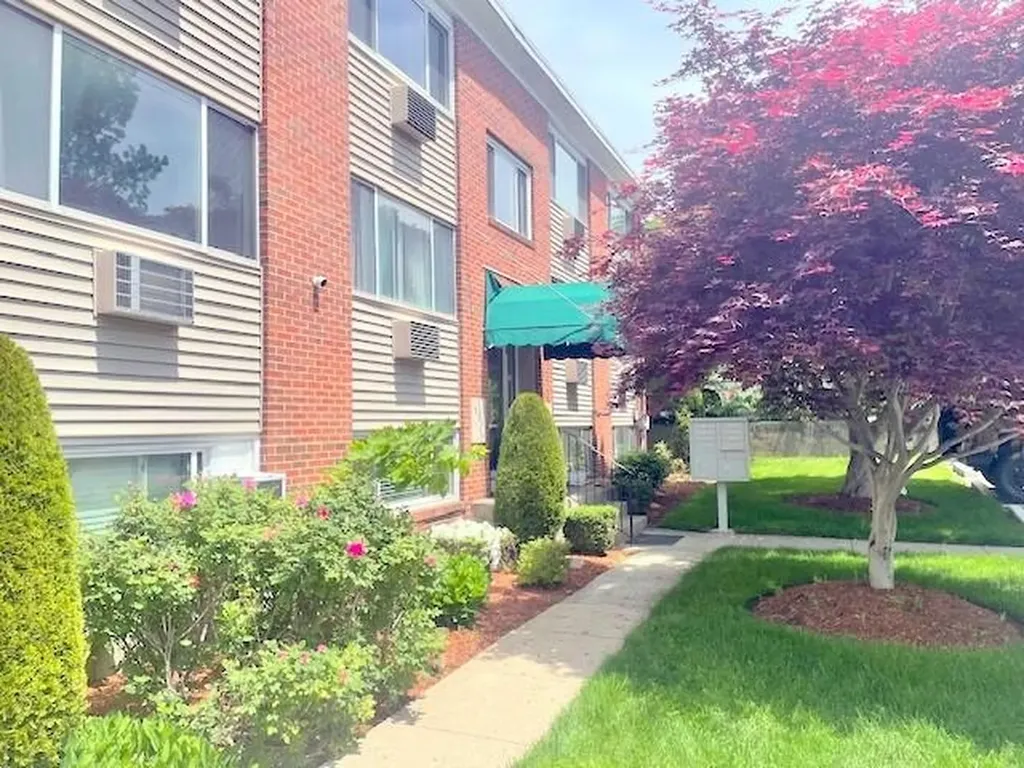 45 Urban Avenue North Providence RI 02904