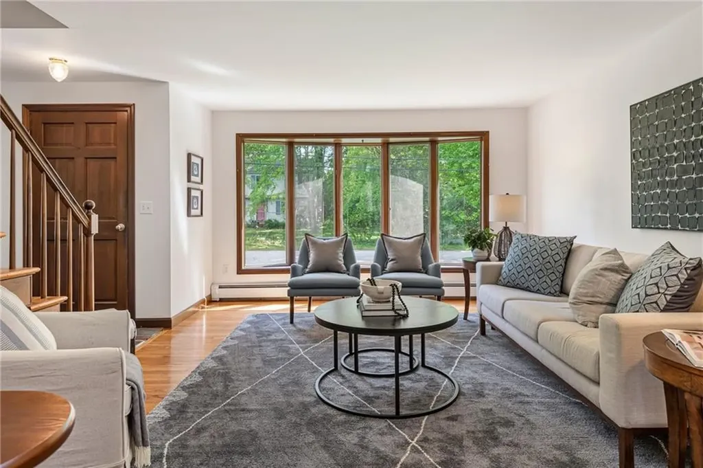 5 Knapton Street Barrington RI 02806