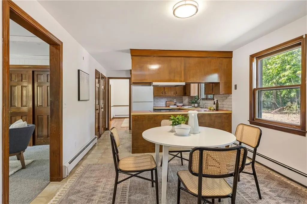 5 Knapton Street Barrington RI 02806