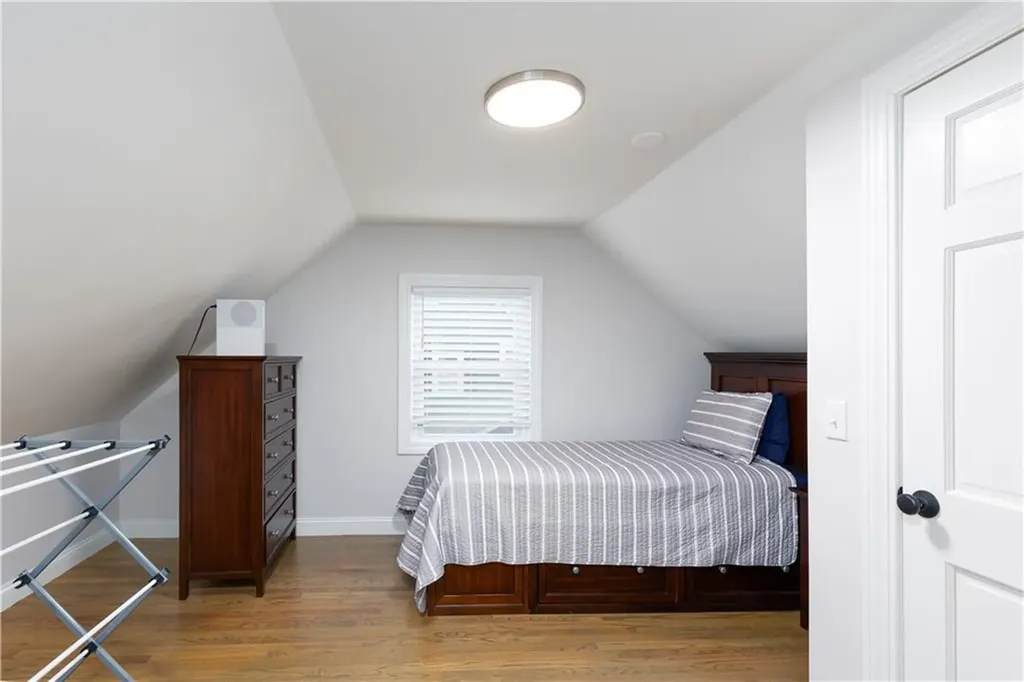 15 Kenton Avenue East Providence RI 02916