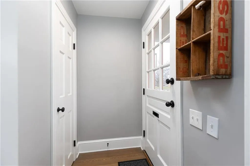 15 Kenton Avenue East Providence RI 02916