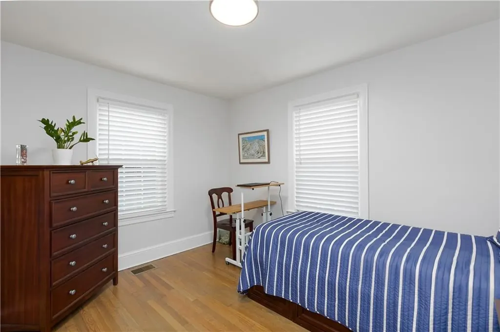 15 Kenton Avenue East Providence RI 02916