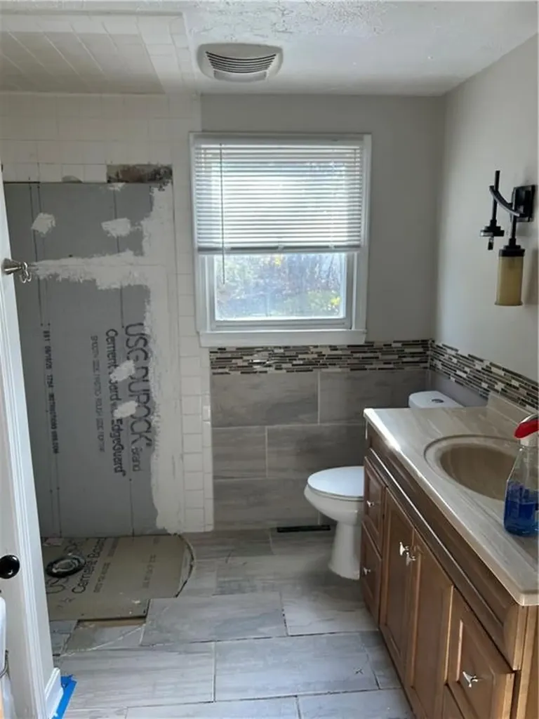 172 Highland Street Cranston RI 02920