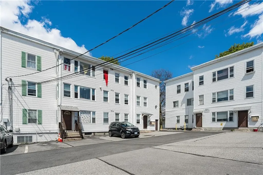 157 181 Rathbun Street Woonsocket RI 02895