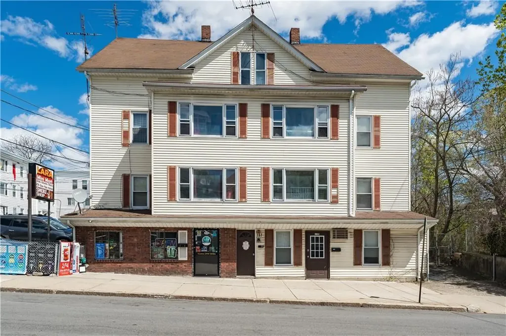 157 181 Rathbun Street Woonsocket RI 02895