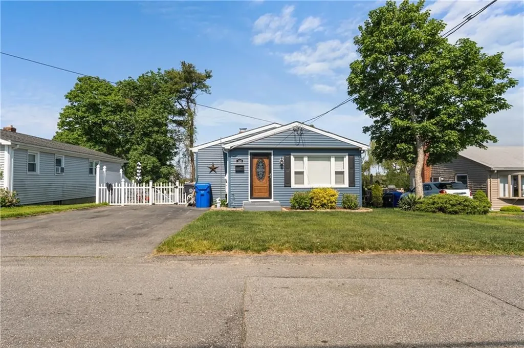 149 Grassmere Avenue East Providence RI 02914
