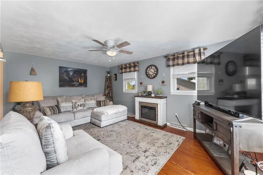 149 Grassmere Avenue East Providence RI 02914