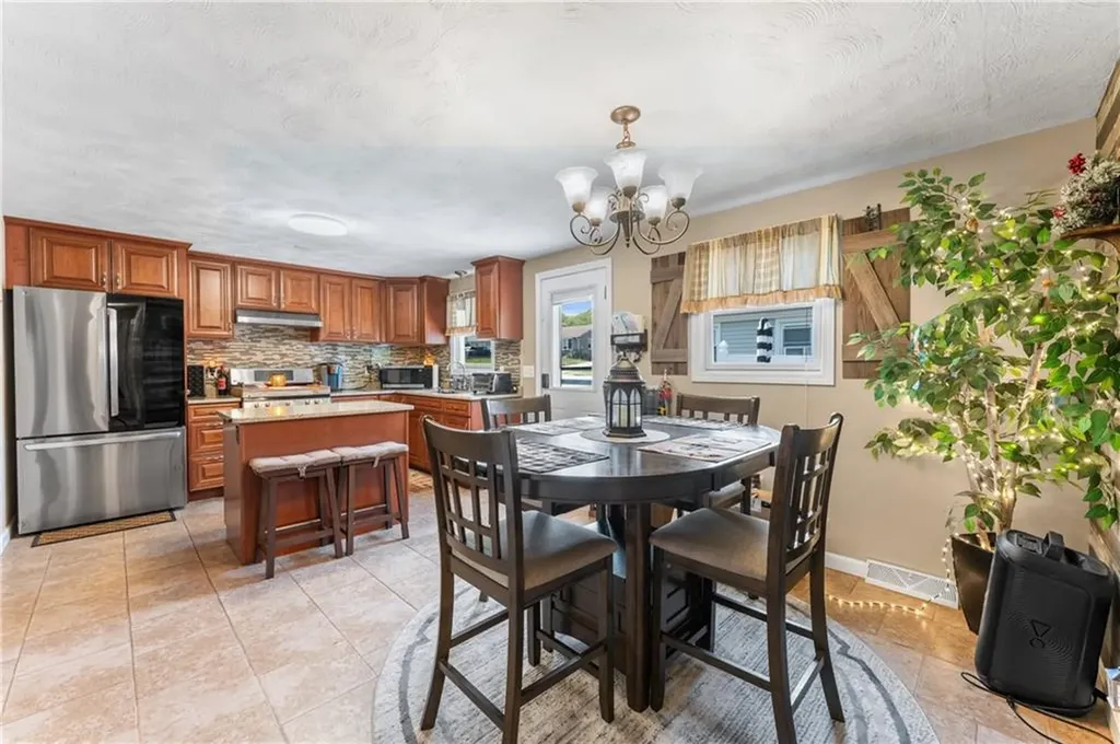 149 Grassmere Avenue East Providence RI 02914