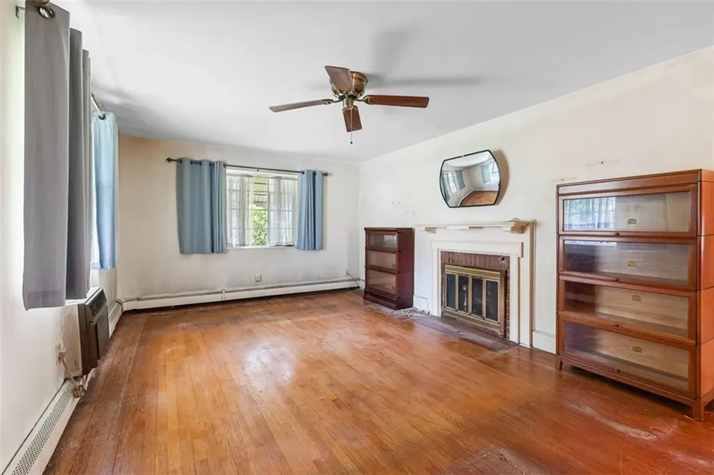 46 Somerset Avenue East Providence RI 02915