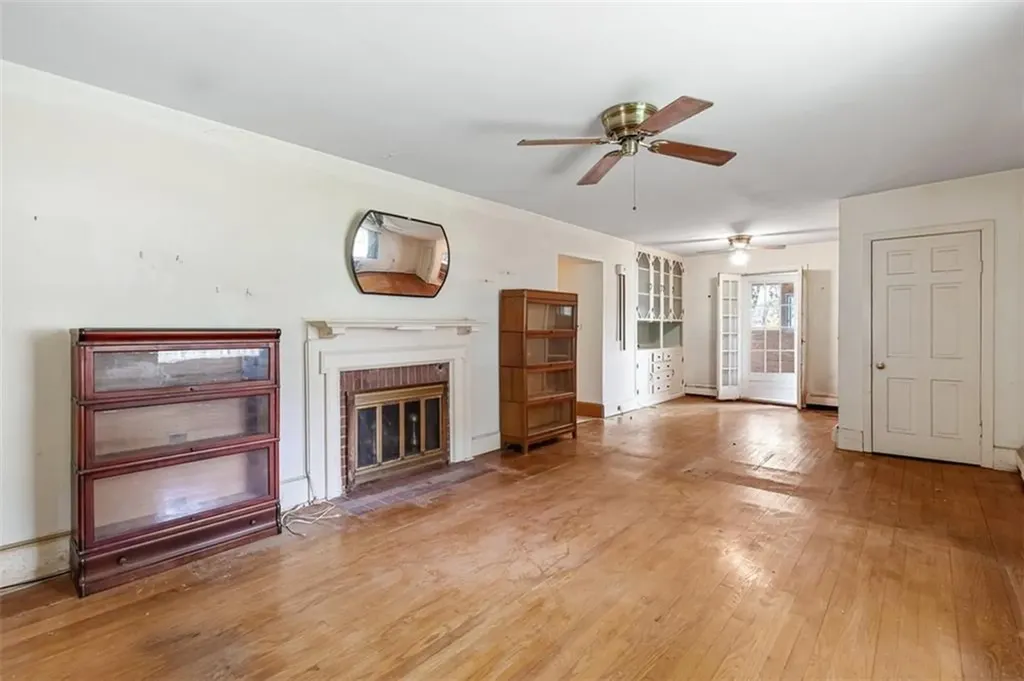 46 Somerset Avenue East Providence RI 02915