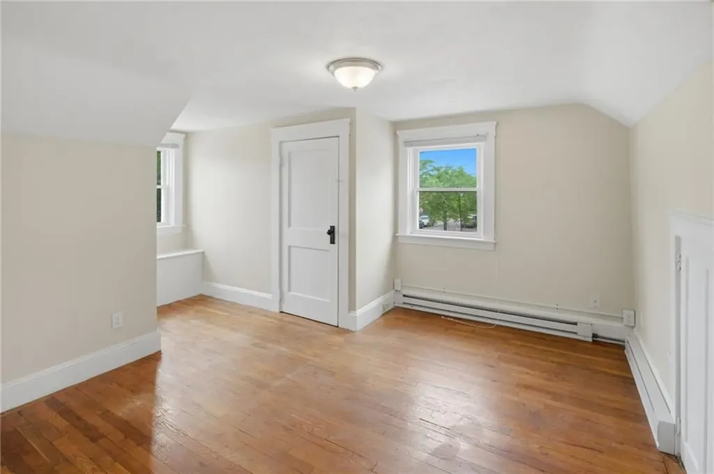47 Goldsmith Avenue East Providence RI 02914